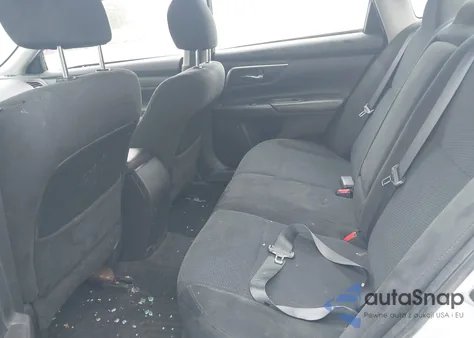 2015 Nissan Altima 2.5 S из США, поврежденный, VIN 1N4AL3AP7FN903157